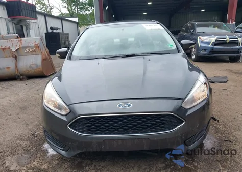 2017 Ford Focus Se z USA, uszkodzony, nr VIN 1FADP3F29HL224939